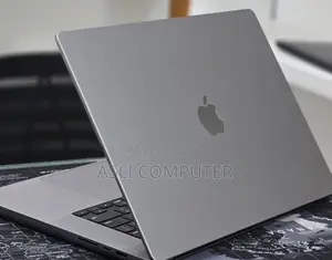 New Laptop Apple MacBook Pro 2022 M2 16GB Apple M2 SSD 512GB