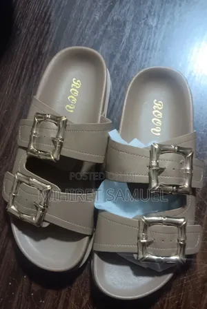የሴቶች ጫማ Size ከ36,37,38,39