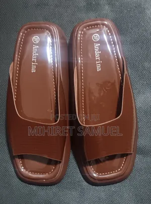 የሴቶች ጫማ Size ከ36,37,38,39