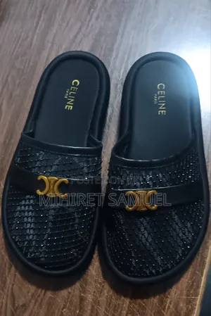 የሴቶች ጫማ Size ከ36,37,38,39