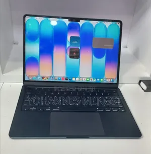 New Laptop Apple MacBook Air 2022 M2 8GB Apple M2 SSD 256GB