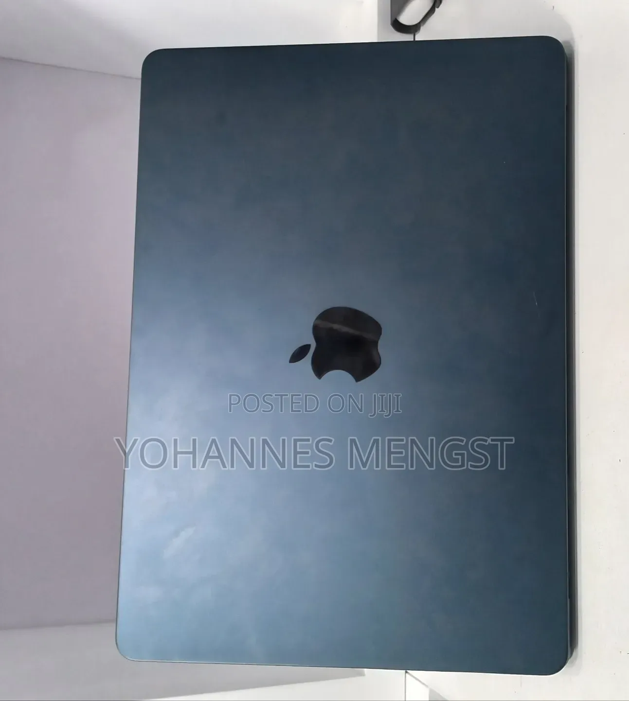 New Laptop Apple MacBook Air 2022 M2 8GB Apple M2 SSD 256GB