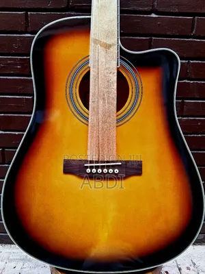 Excellent Condition Box Guitar