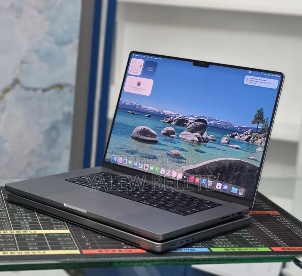 New Laptop Apple MacBook Pro 32GB Apple M1 Pro SSD 1T