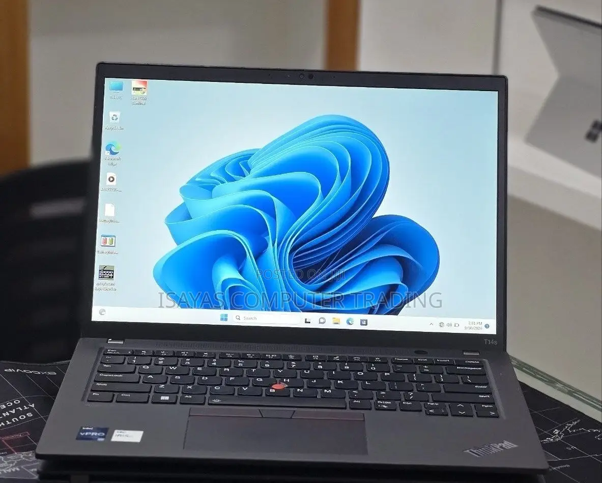 New Laptop Lenovo ThinkPad T14 16GB Intel Core i7 SSD 512GB