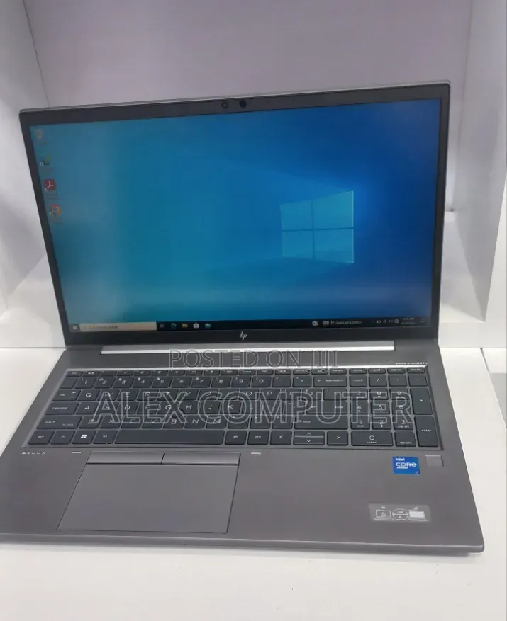 New Laptop HP ZBook Firefly G8 16GB Intel Core i7 SSD 512GB