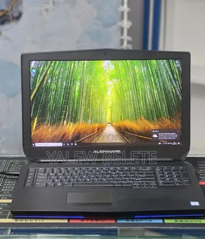 New Laptop Dell Allienware M18 R1 8GB Intel Core i7 SSD 256GB