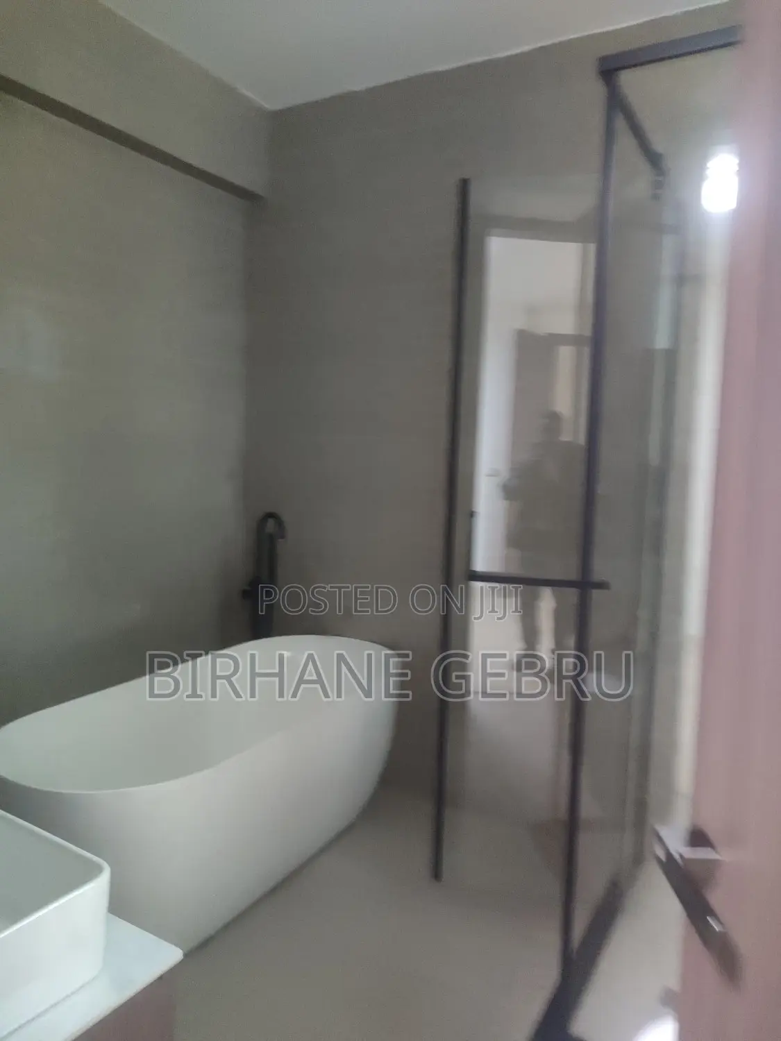 3bdrm Apartment in Luxury Aparthment, Bole for sale