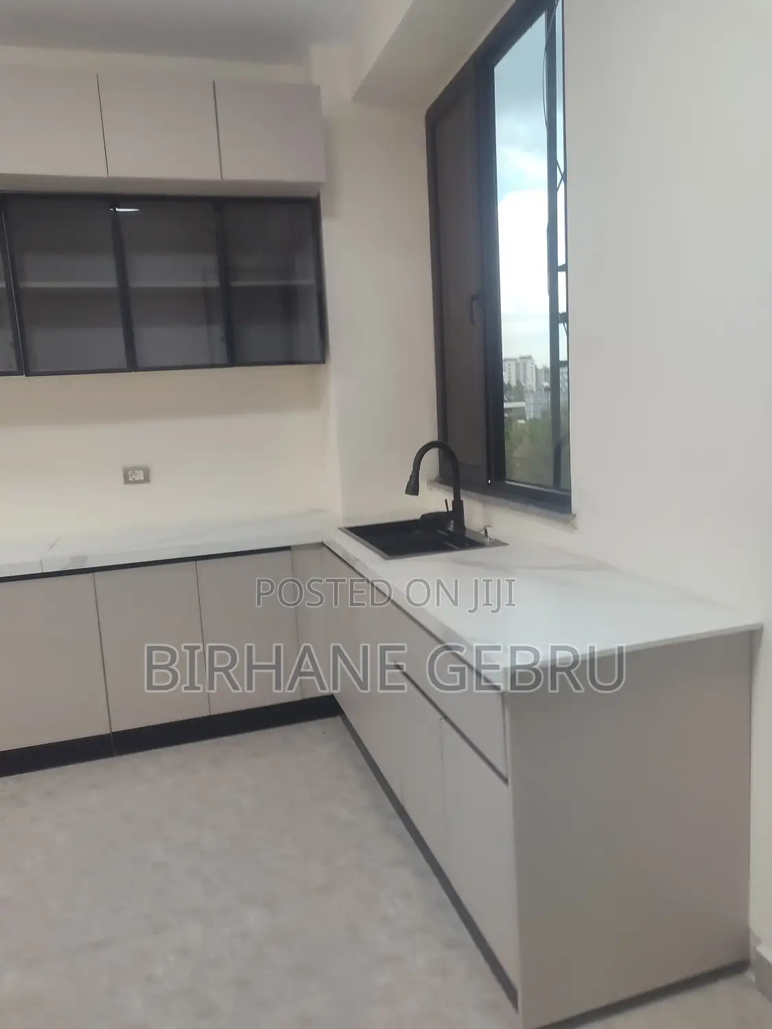 3bdrm Apartment in Luxury Aparthment, Bole for sale