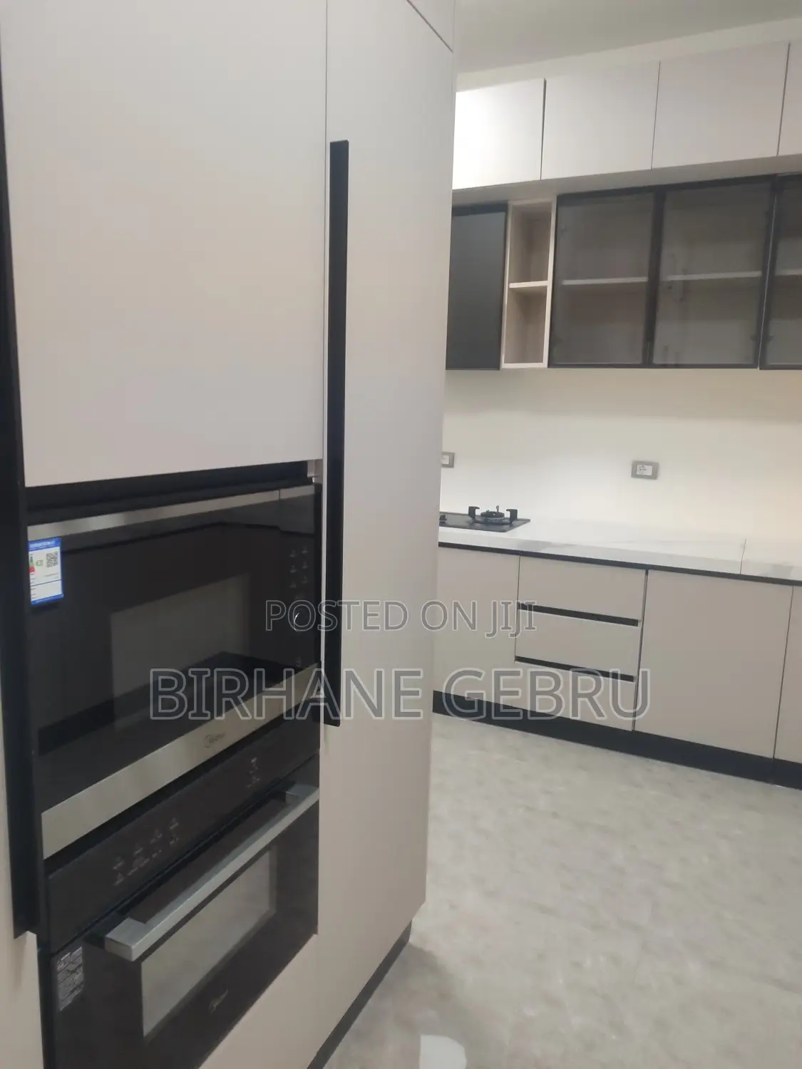 3bdrm Apartment in Luxury Aparthment, Bole for sale