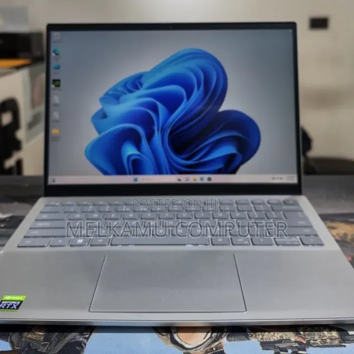 New Laptop Dell Inspiron 14 16GB Intel Core i7 SSD 512GB