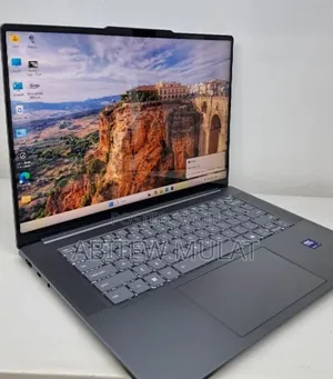 New Laptop Lenovo Yoga 9 32GB Intel Core Ultra 7 SSD 1T
