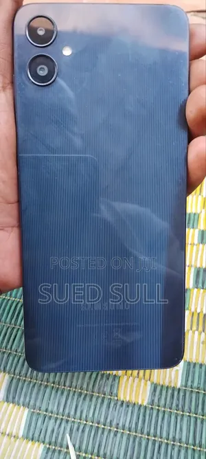 Samsung Galaxy A06 128 GB Black