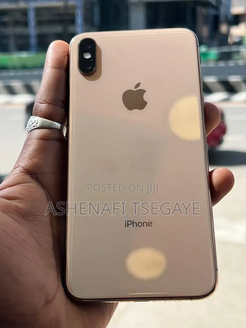 Apple iPhone XS Max 64 GB Gold