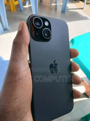 New Apple iPhone 15 128 GB Black
