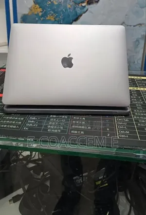 New Laptop Apple MacBook 8GB Apple M1 SSD 256GB