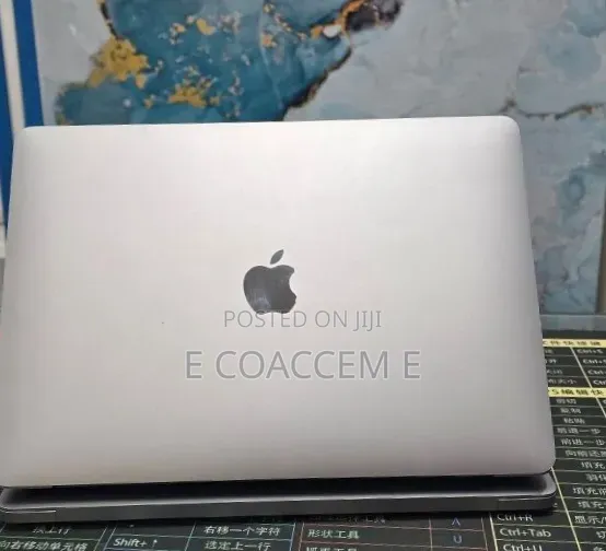 New Laptop Apple MacBook 8GB Apple M1 SSD 256GB