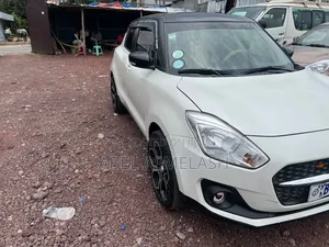 Suzuki Swift 2021 White