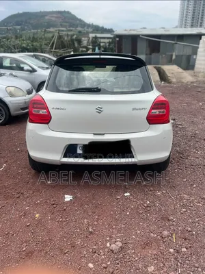 Suzuki Swift 2021 White