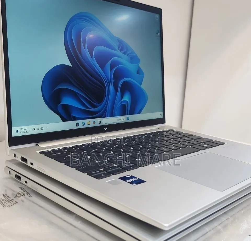 New Laptop HP EliteBook 840 G9 16GB Intel Core i5 SSD 512GB