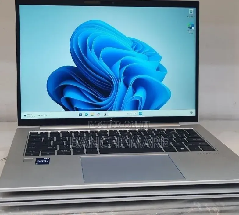 New Laptop HP EliteBook 840 G9 16GB Intel Core i5 SSD 512GB