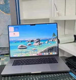 New Laptop Apple MacBook 32GB SSD 512GB