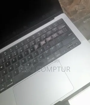 New Laptop Apple MacBook Pro 2023 M3 8GB Apple M3 SSD 512GB