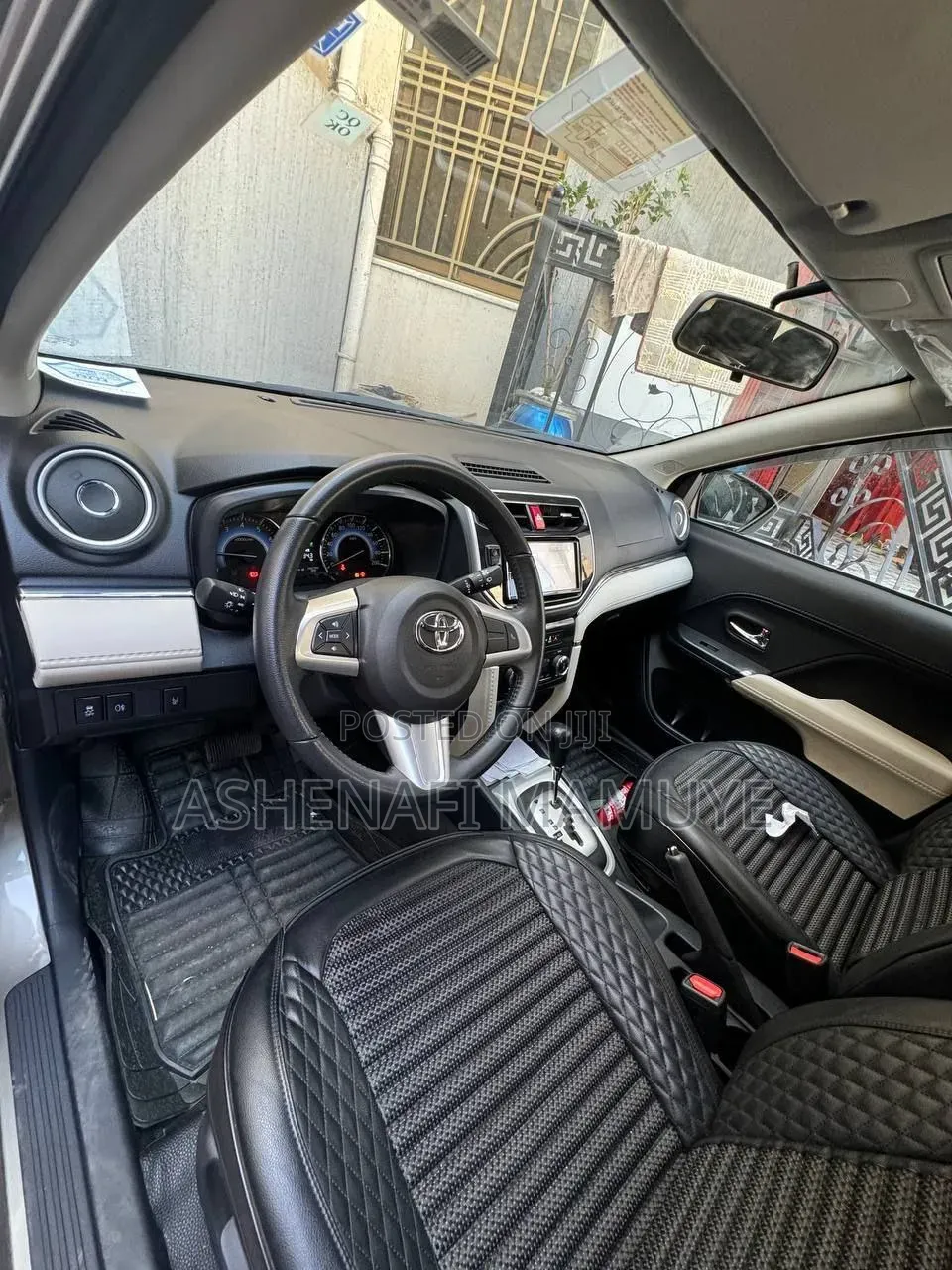 Toyota Rush 2022 Gray