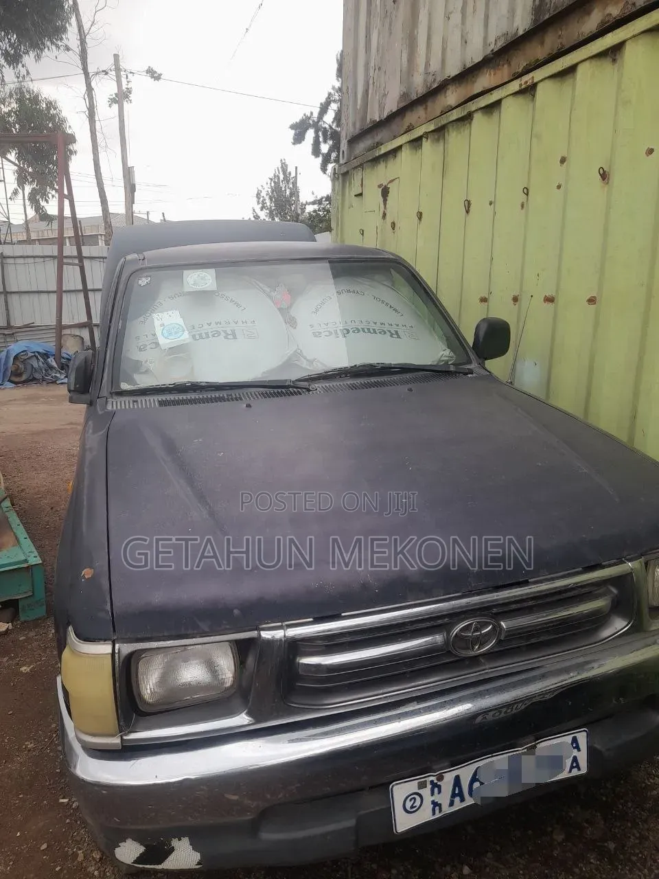 Toyota Hilux 2000 Blue