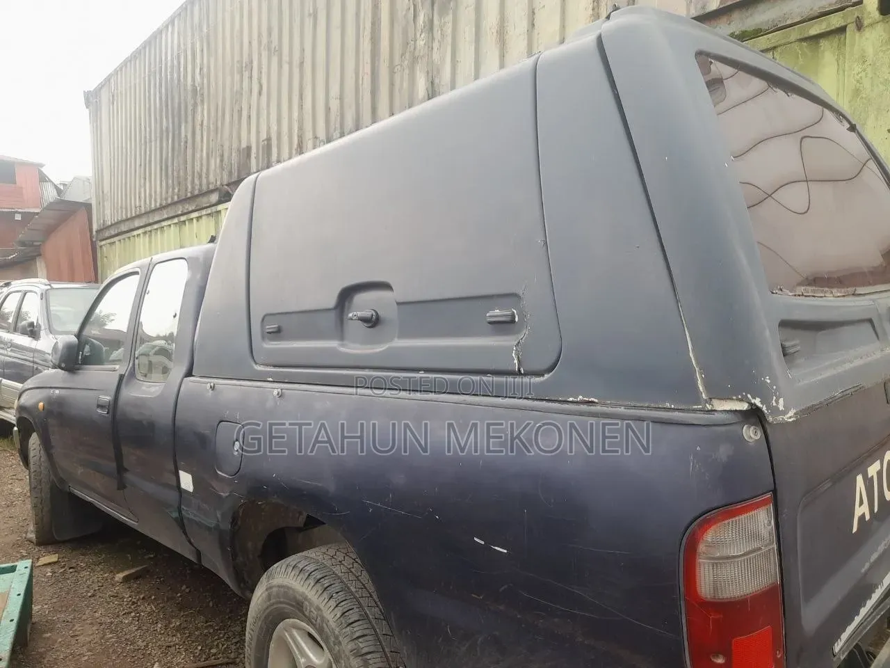 Toyota Hilux 2000 Blue