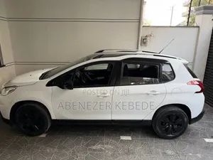 Peugeot 2008 1.2 PureTech (130 Hp) 2017 White