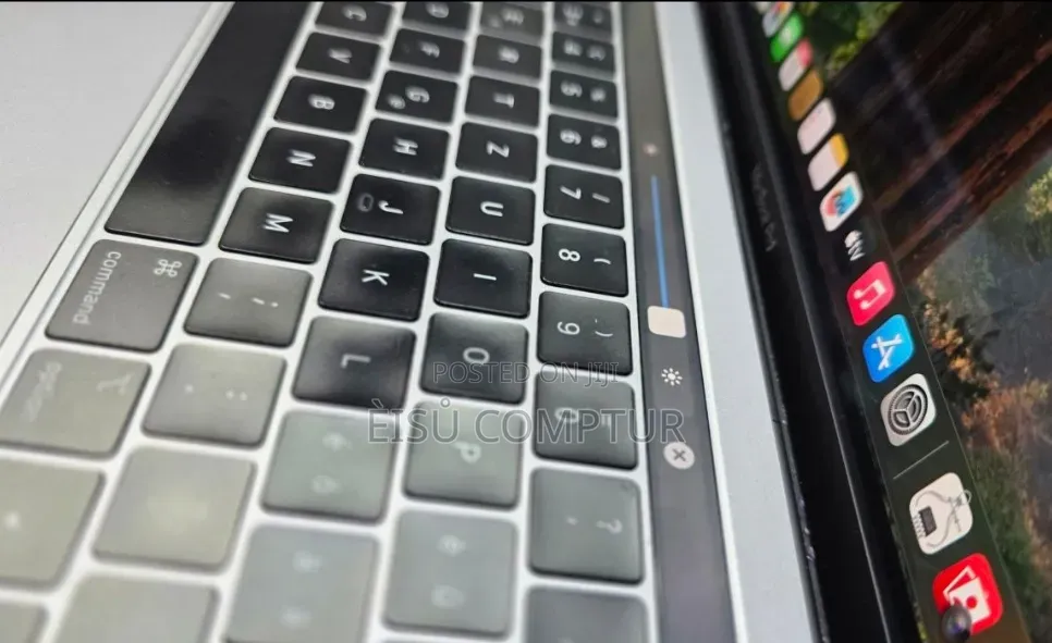 New Laptop Apple MacBook Air 2019 8GB Intel Core i5 SSD 128GB