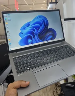 New Laptop HP ZBook 15 16GB Intel Core i7 SSD 512GB