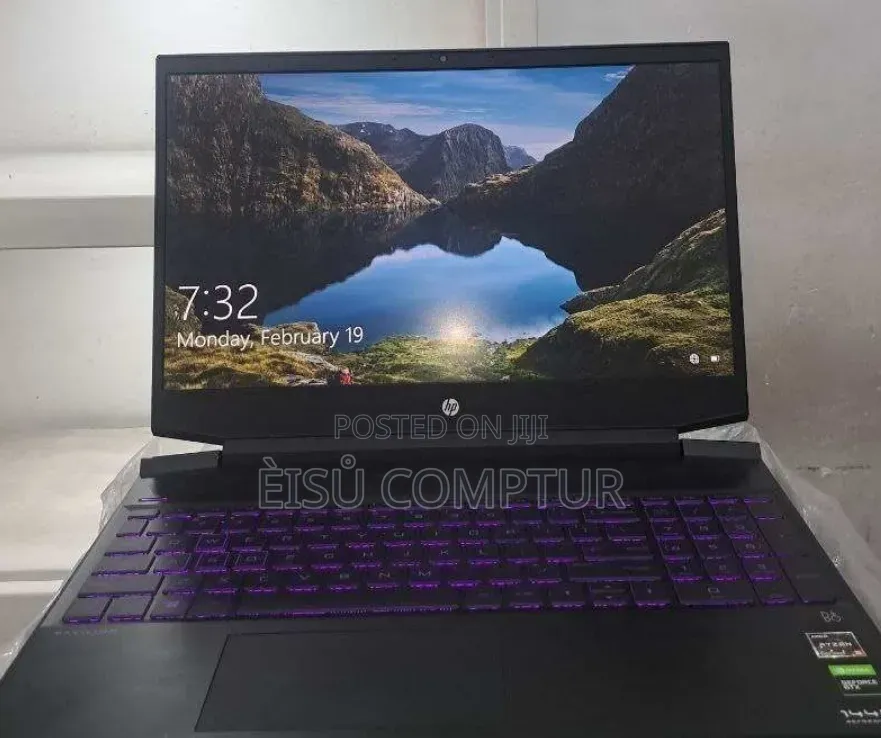 New Laptop HP Pavilion TouchSmarT 15t 16GB AMD Ryzen 5 SSD 512GB