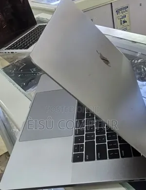 New Laptop Apple MacBook Pro 2019 16GB Intel Core i9 SSD 512GB