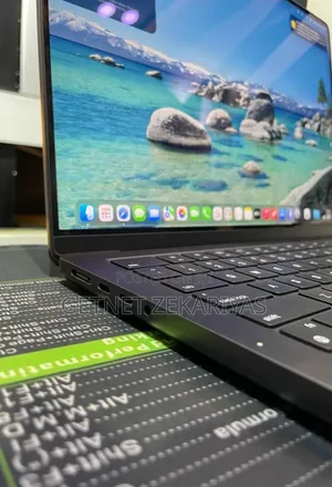 New Laptop Apple MacBook Pro 2024 M4 Max 48GB Apple M4 Max SSD 2T