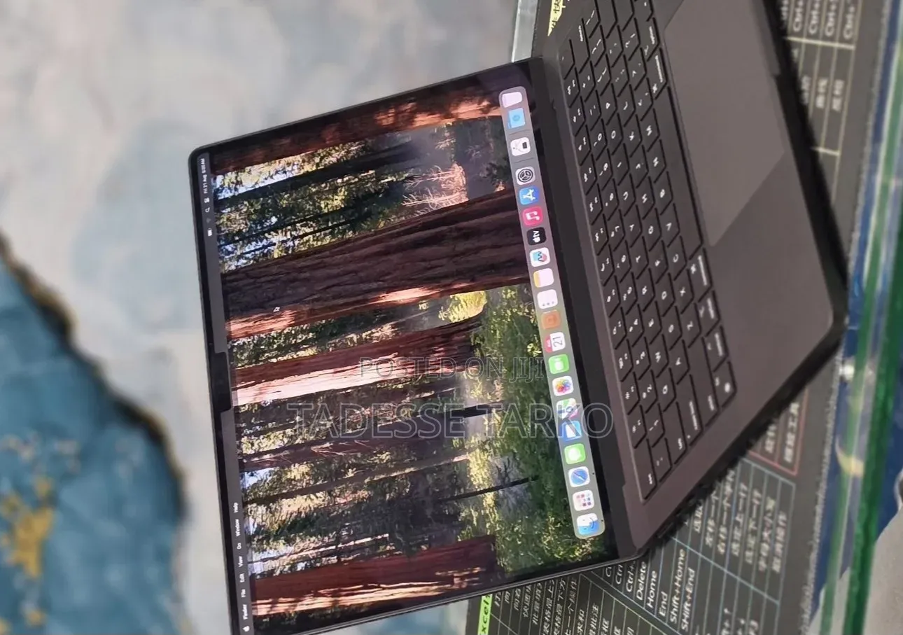 New Laptop Apple MacBook Pro 2024 M4 16GB Apple M4 Pro SSD 512GB