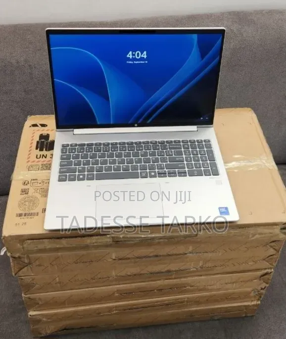 New Laptop HP ProBook 460 G11 16GB Intel Core Ultra 7 SSD 512GB