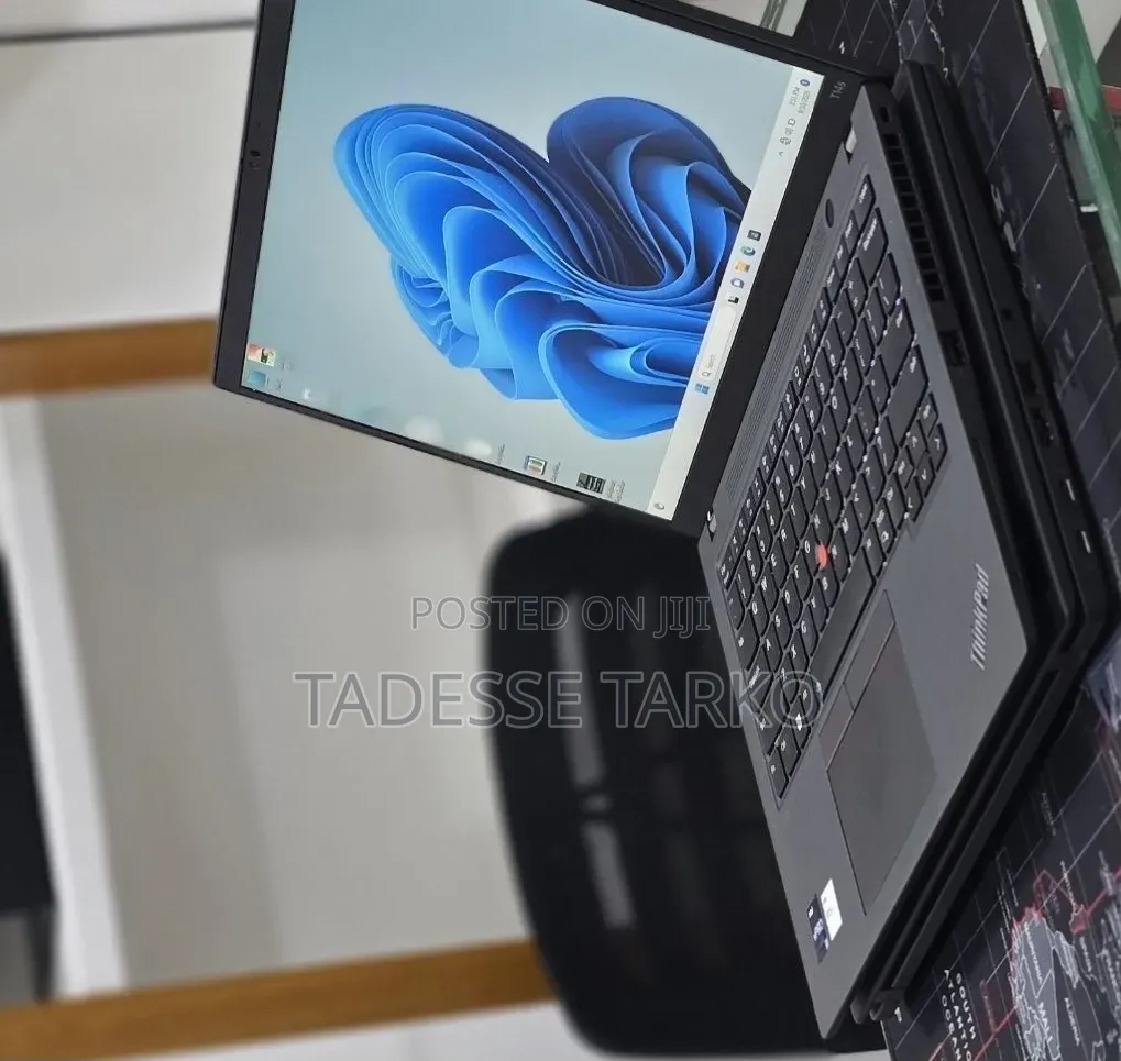 New Laptop Lenovo ThinkPad T14s Gen 2 16GB Intel Core i7 SSD 512GB
