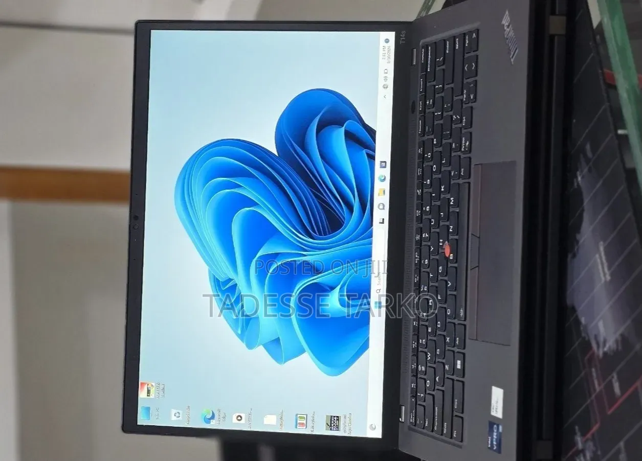 New Laptop Lenovo ThinkPad T14s Gen 2 16GB Intel Core i7 SSD 512GB