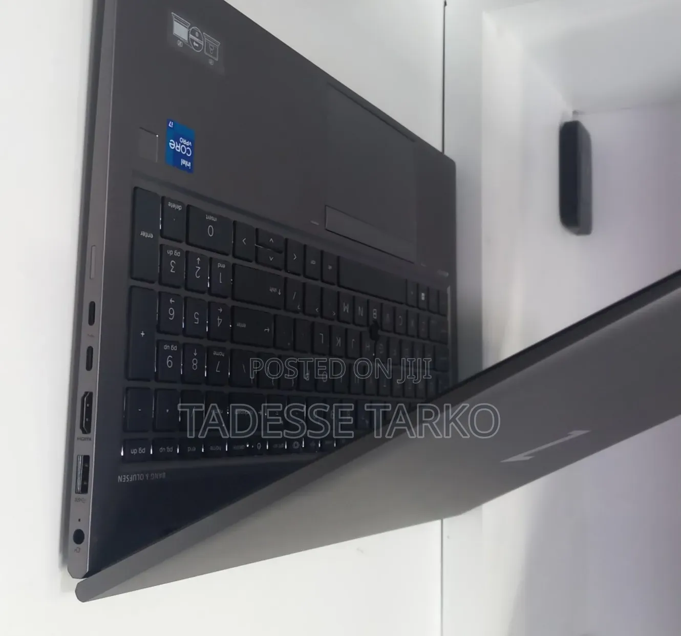 New Laptop HP ZBook Firefly G8 16GB Intel Core i7 SSD 512GB