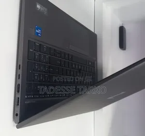 New Laptop HP ZBook Firefly G8 16GB Intel Core i7 SSD 512GB