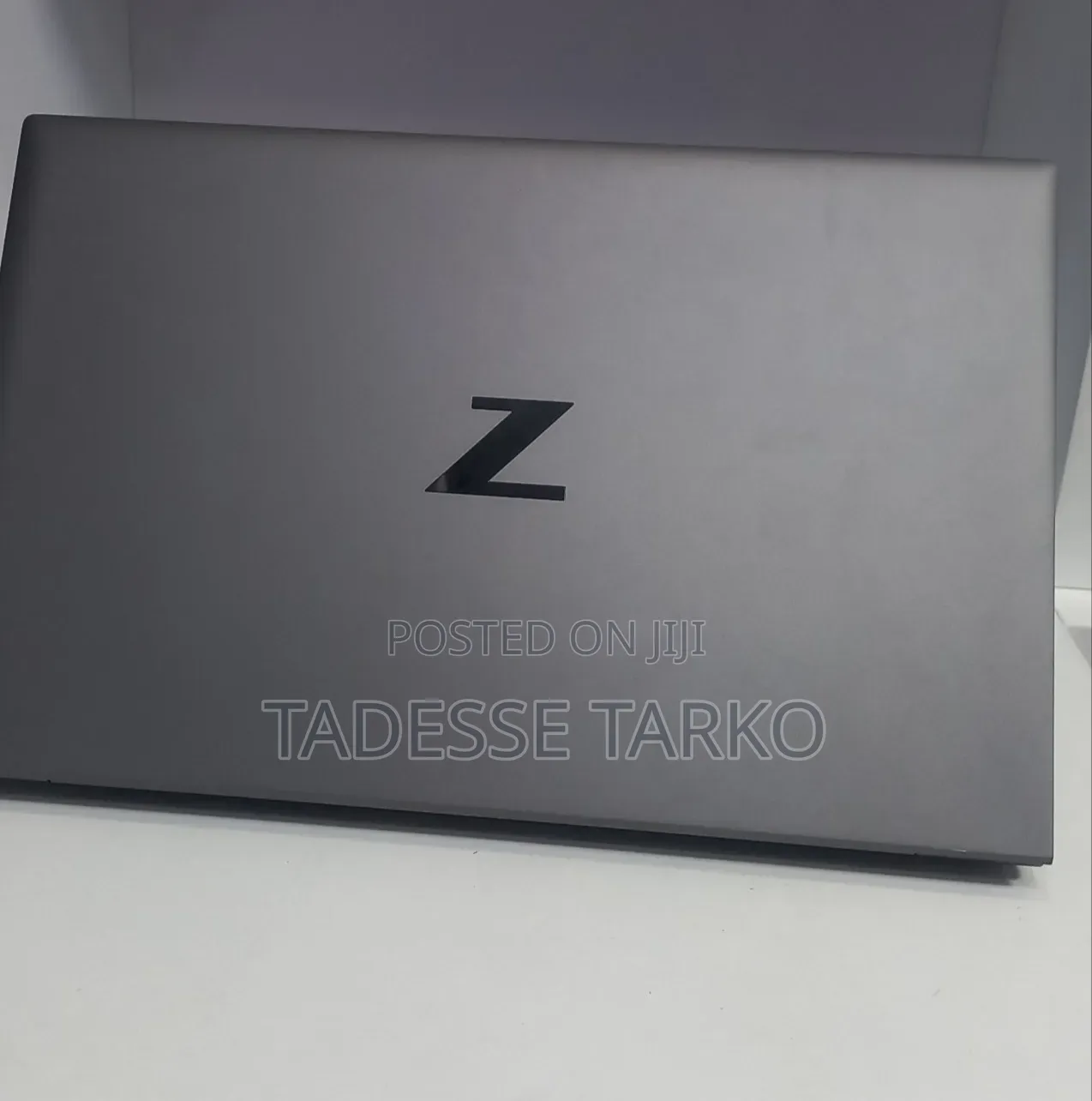 New Laptop HP ZBook Firefly G8 16GB Intel Core i7 SSD 512GB