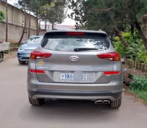Hyundai Tucson SE FWD 2020 Gray
