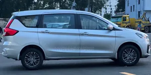 Suzuki Ertiga 2021 Silver