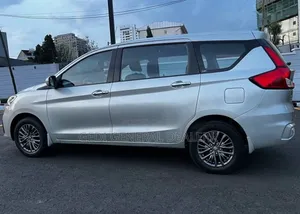 Suzuki Ertiga 2021 Silver