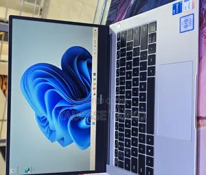 New Laptop Huawei MateBook D 14 16GB Intel Core i5 SSD 512GB