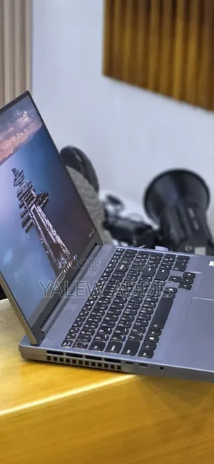 New Laptop Lenovo Legion 5 16GB AMD Ryzen 7 SSD 1T