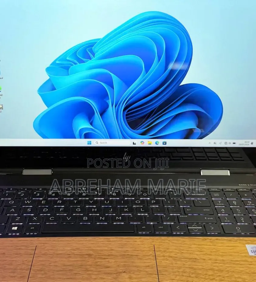 New Laptop HP Envy x360 16GB Intel Core i7 SSD 512GB
