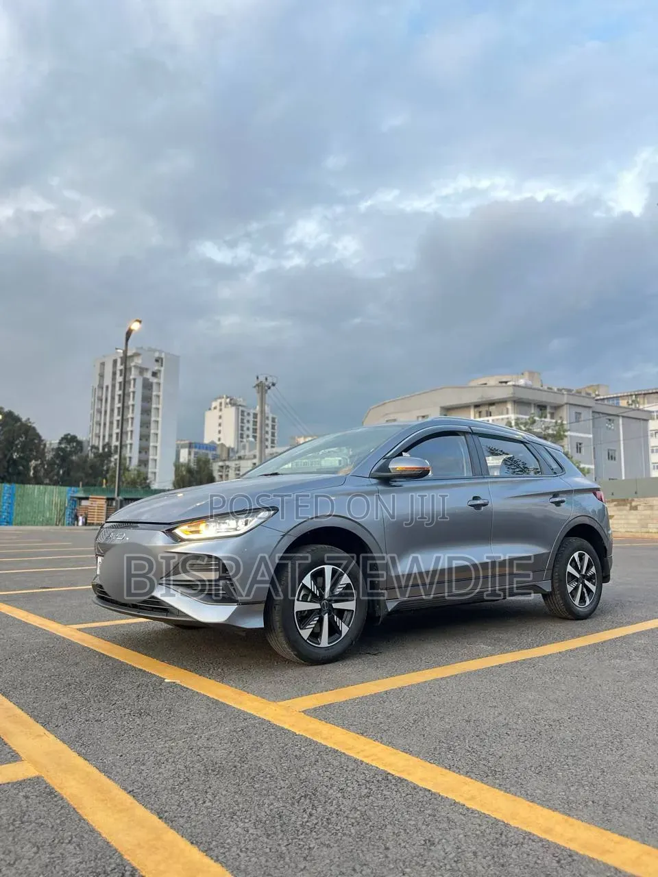BYD E2 43 kWh 94 hp FWD 2024 Gray